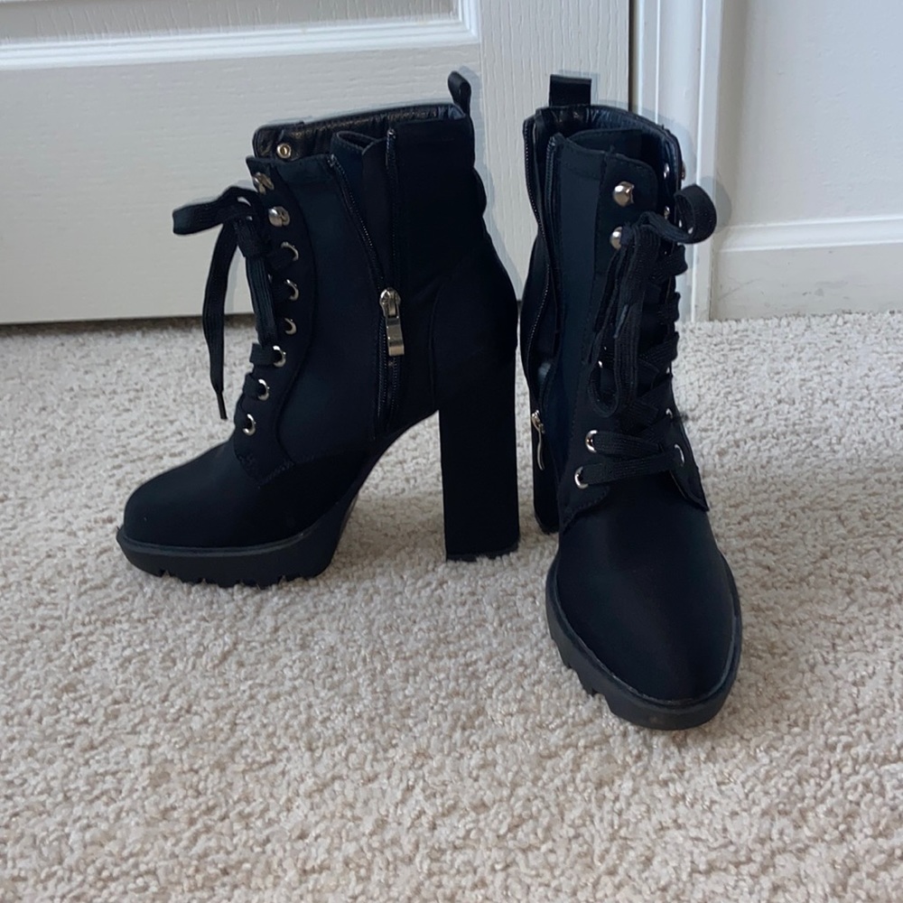 Pazzle boots